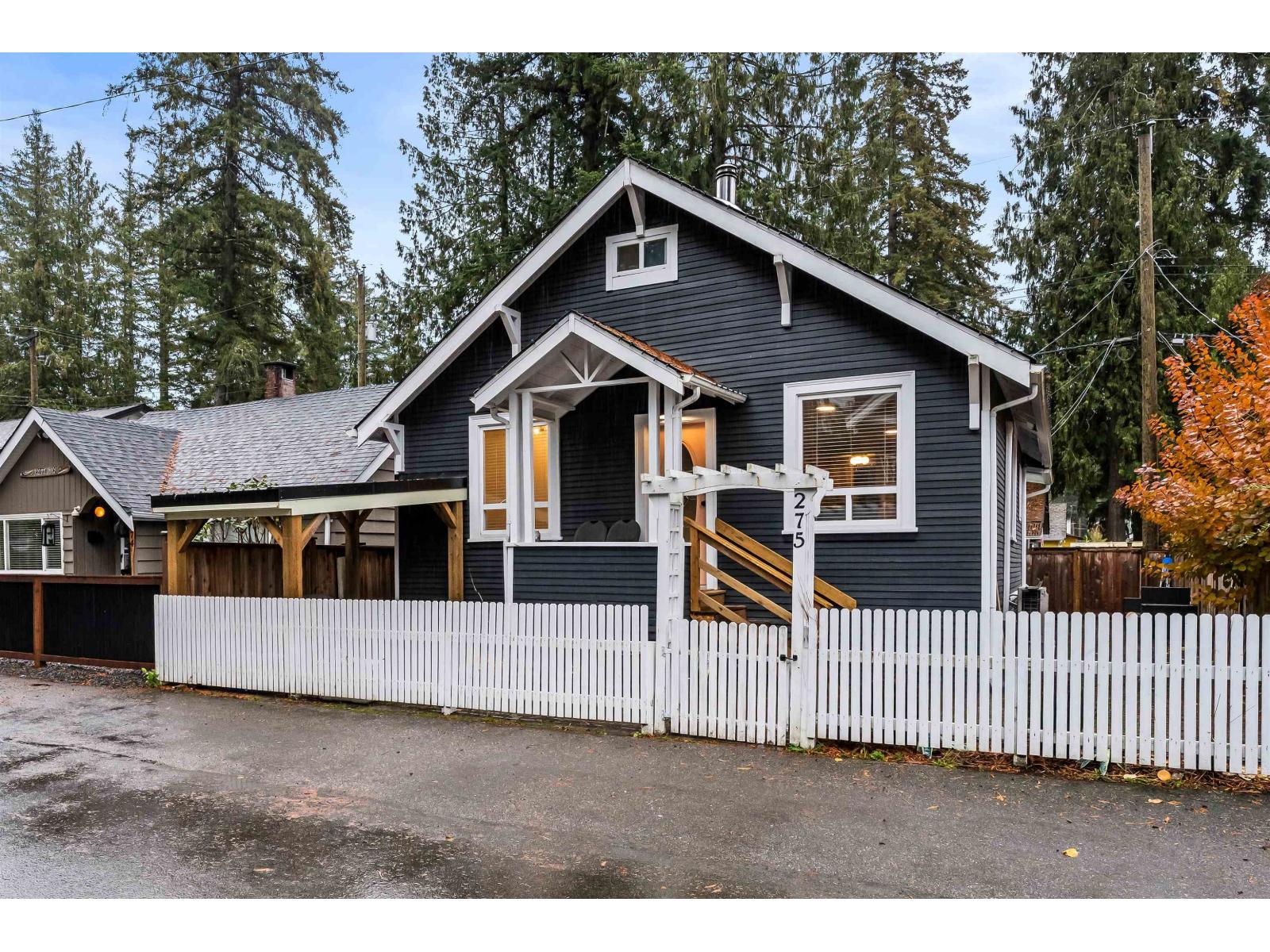 275 Fir Street, Cultus Lake North, Cultus Lake, British Columbia V2R 4Y5 - Photo 1 - R3094920