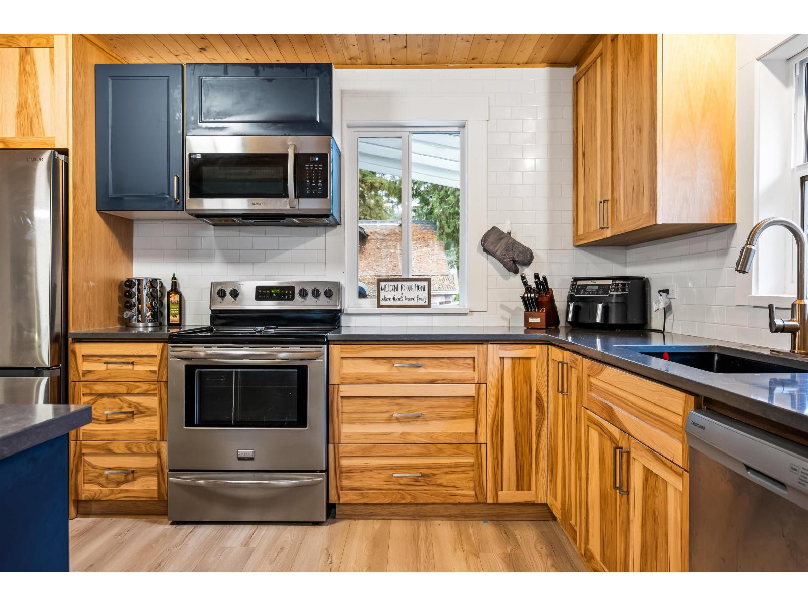 275 Fir Street, Cultus Lake North, Cultus Lake, British Columbia V2R 4Y5 - Photo 11 - R3094920