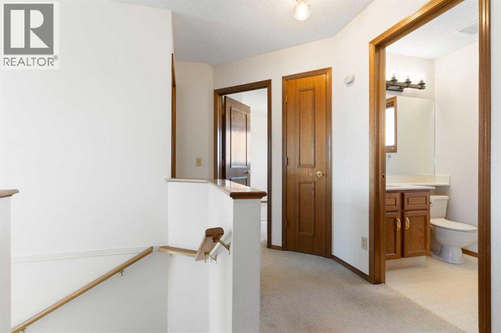 190 Hawkville Close NW, Calgary, Alberta  T3G 3N6 - Photo 26 - A2306691