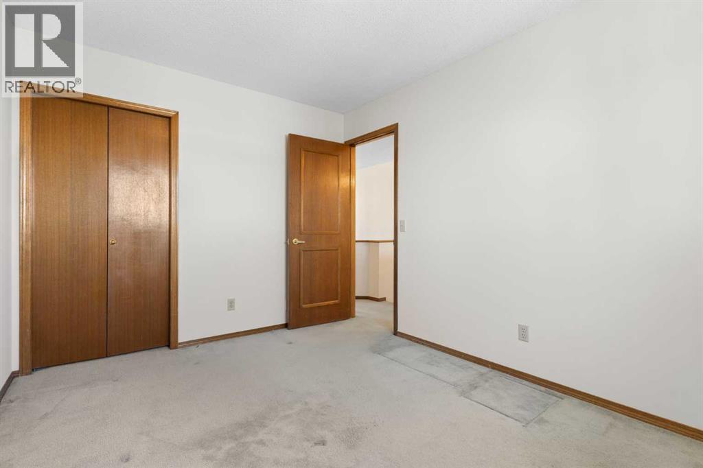 190 Hawkville Close NW, Calgary, Alberta  T3G 3N6 - Photo 25 - A2306691