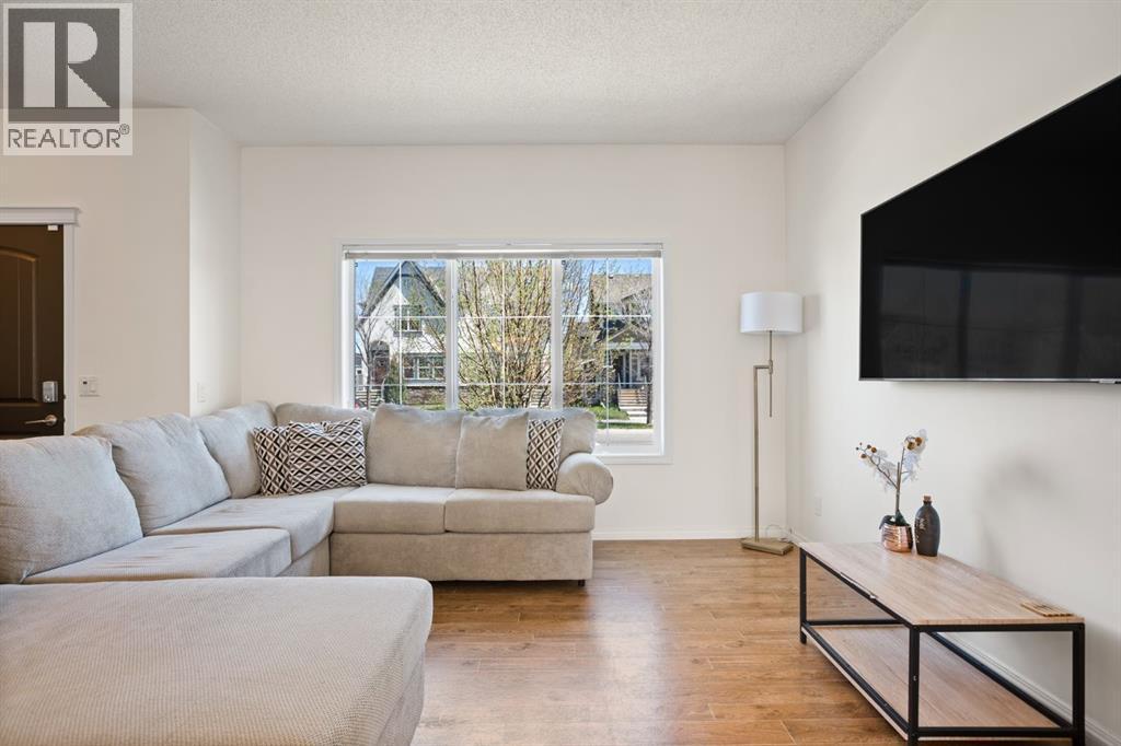 648 Mahogany Boulevard Se, Calgary, Alberta  T3M 1Y1 - Photo 3 - A2310579