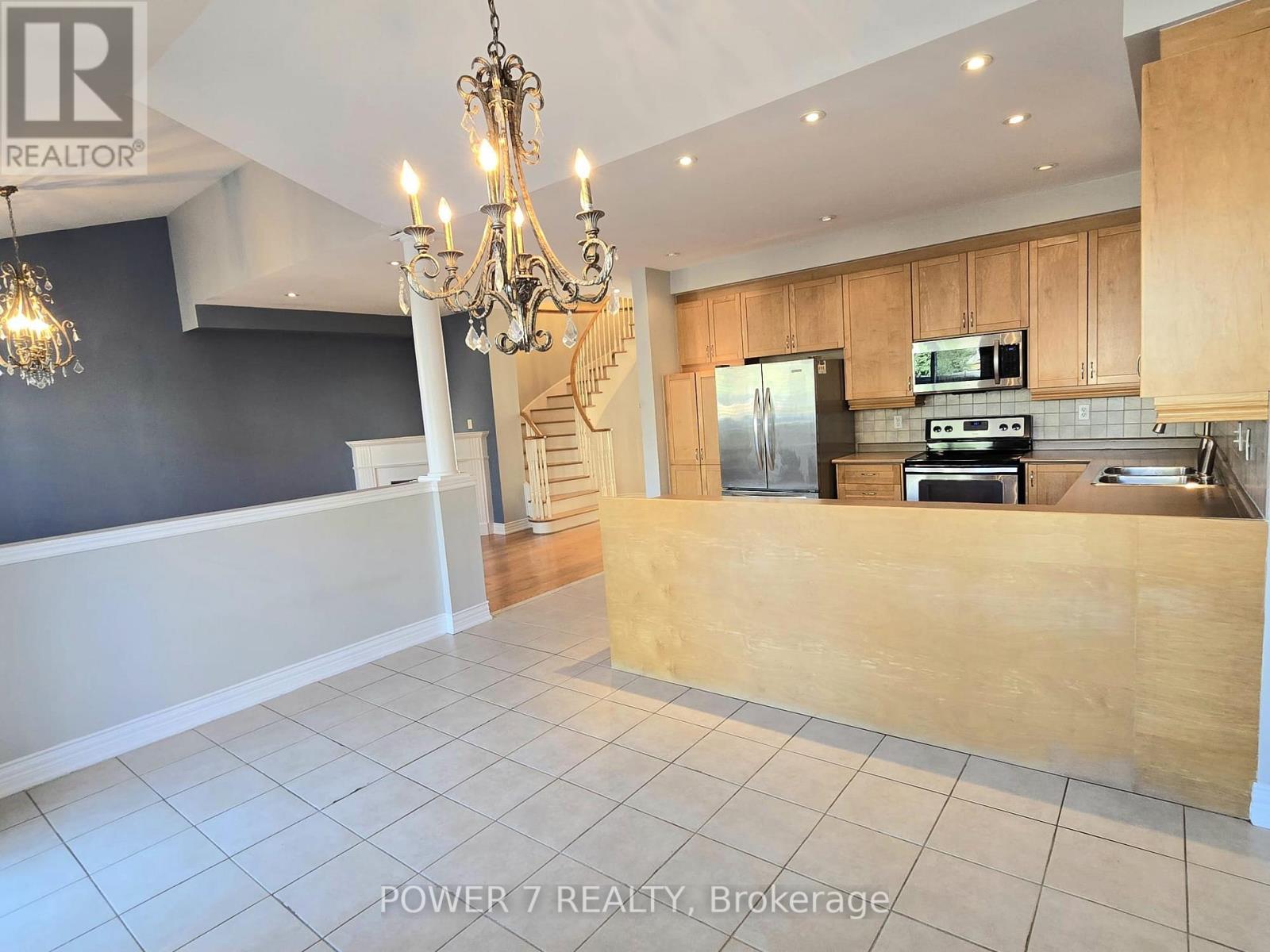 19 Wheatfield Drive, Vaughan, Ontario  L4H 2K7 - Photo 6 - N13102972