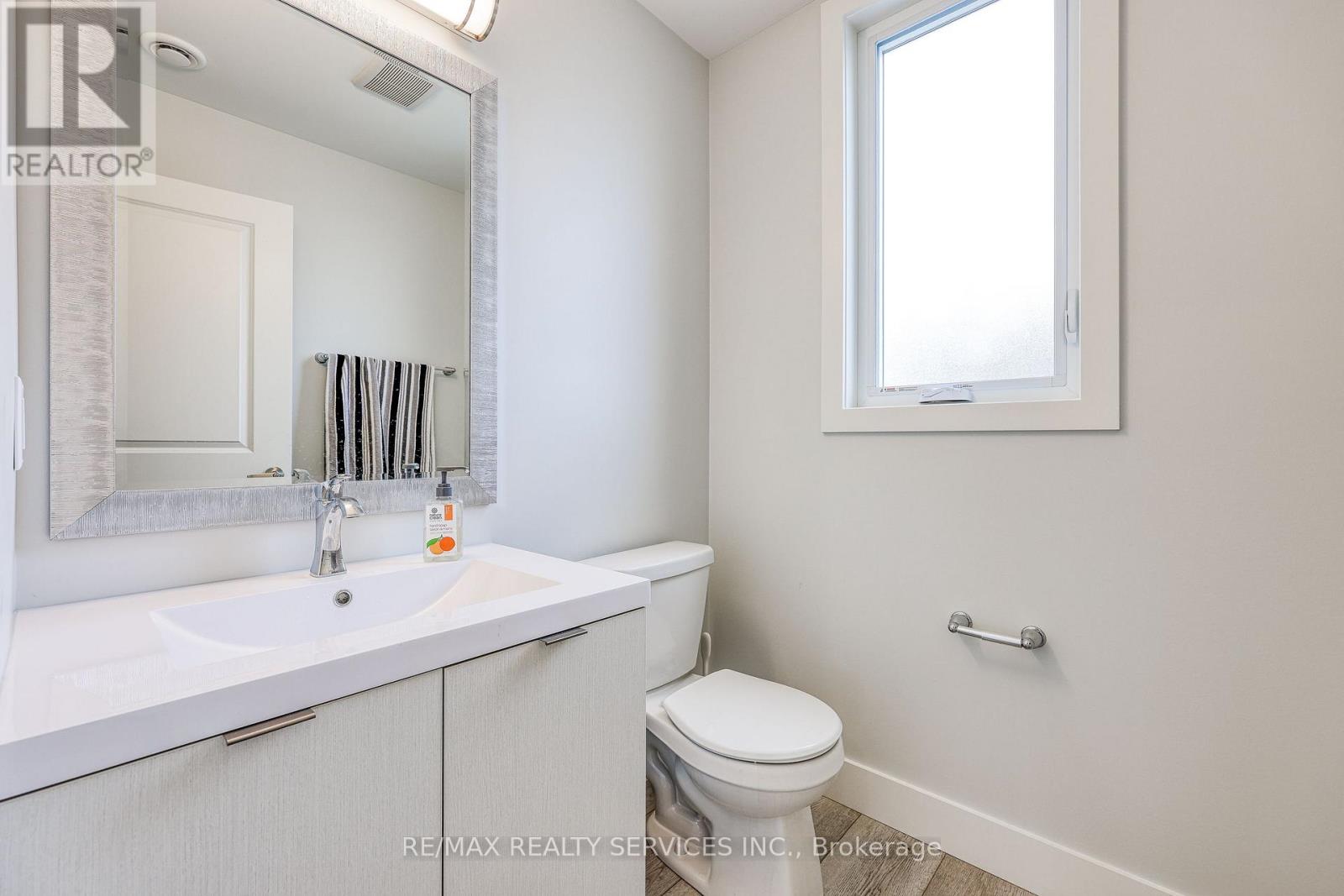 12 - 925 Deveron Crescent, London South, Ontario  N5Z 5A4 - Photo 10 - X12972194