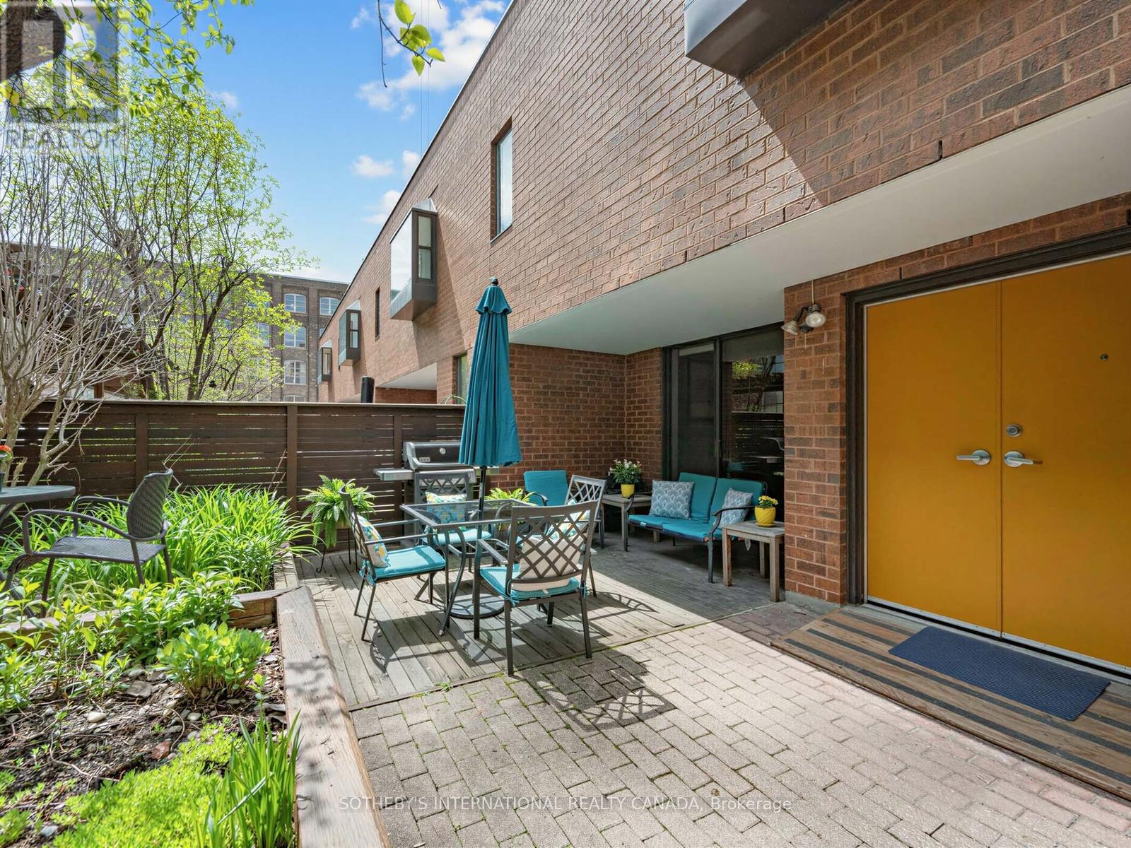 Th. 2 - 188 Spadina Avenue, Toronto, Ontario  M5T 3A4 - Photo 2 - C13118608
