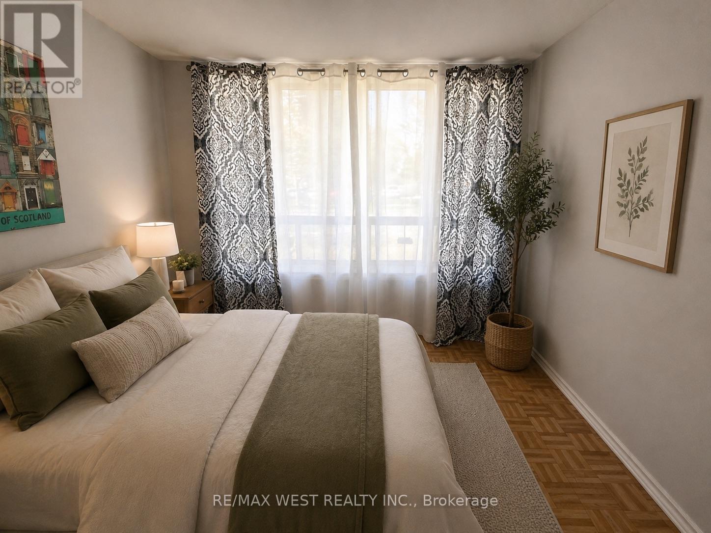 2 Lisburn Crescent, Toronto, Ontario  M2J 2Z5 - Photo 14 - C13118664
