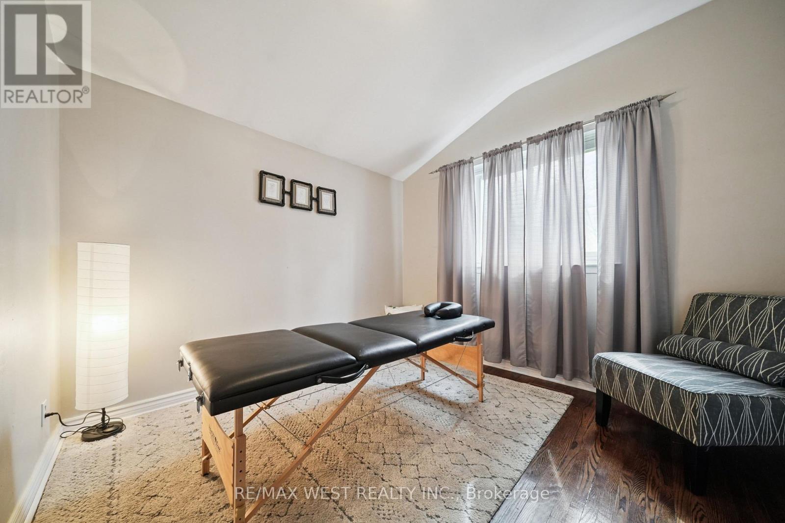 2 Lisburn Crescent, Toronto, Ontario  M2J 2Z5 - Photo 9 - C13118664