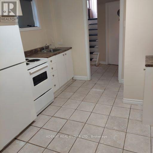 Bach - 146 Fairholme Avenue, Toronto, Ontario  M6B 2X2 - Photo 3 - C13118694