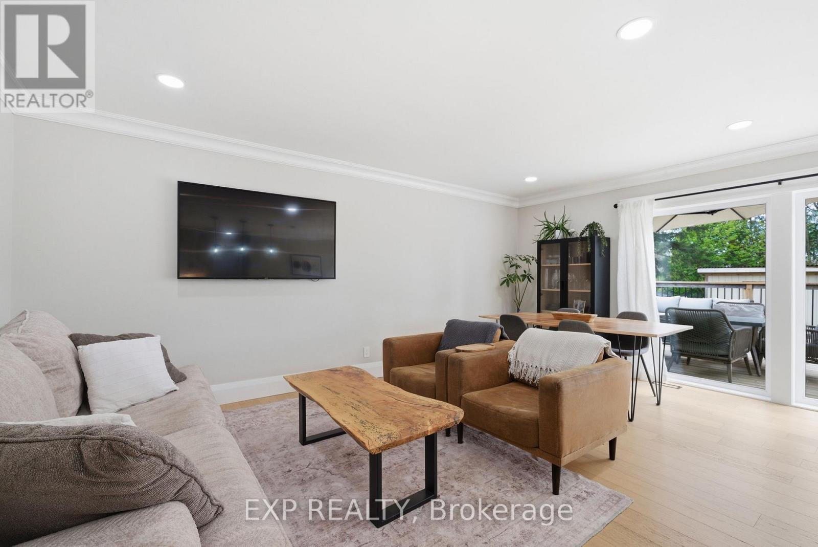 21 Canzone Drive, Toronto, Ontario  M1K 5A1 - Photo 12 - E13118616