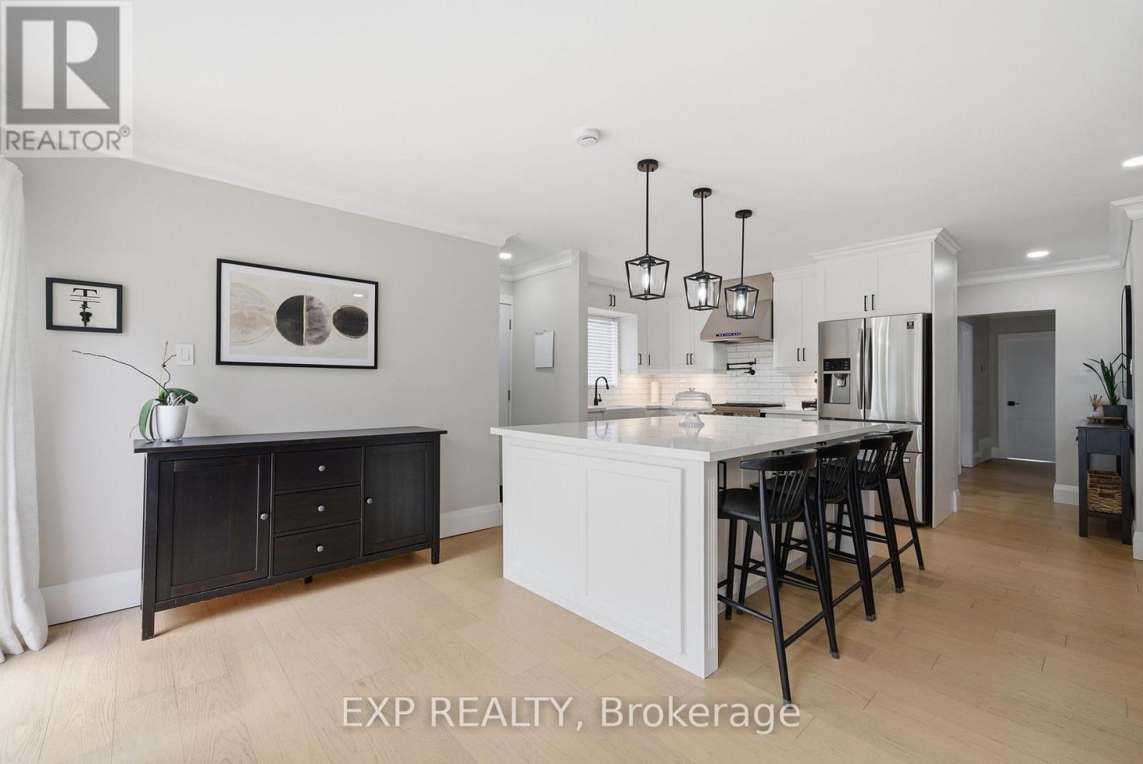21 Canzone Drive, Toronto, Ontario  M1K 5A1 - Photo 9 - E13118616