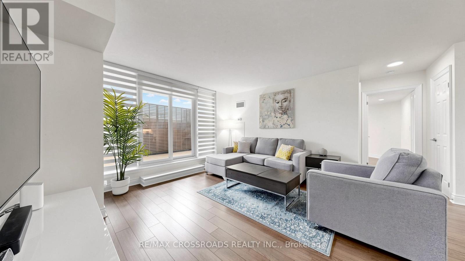 656 - 23 Cox Boulevard, Markham, Ontario  L3R 4G1 - Photo 2 - N13118610