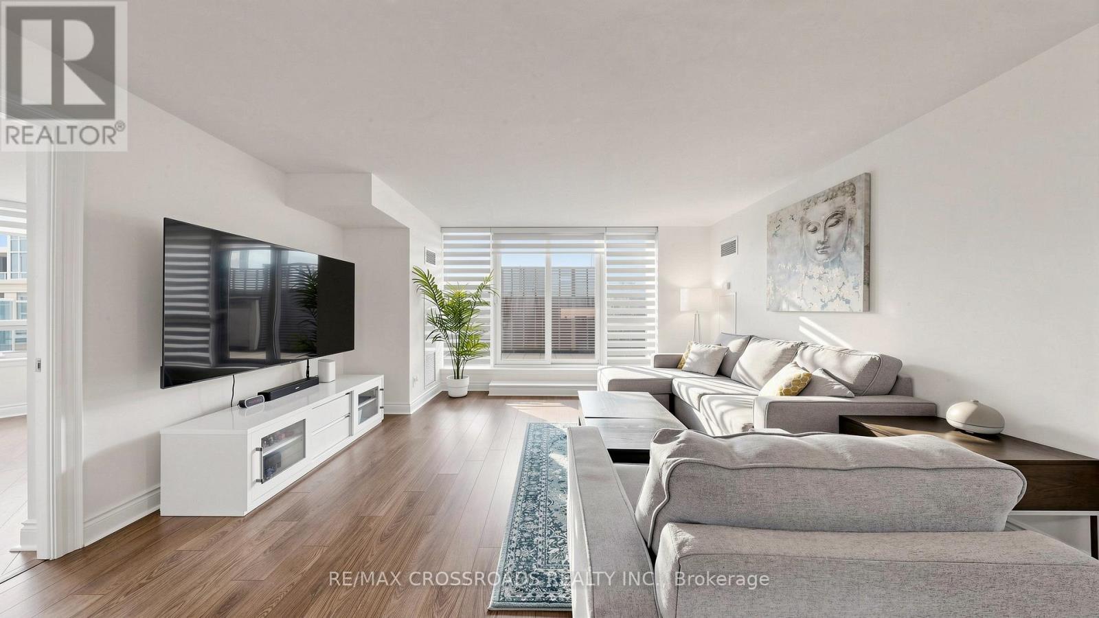 656 - 23 Cox Boulevard, Markham, Ontario  L3R 4G1 - Photo 3 - N13118610