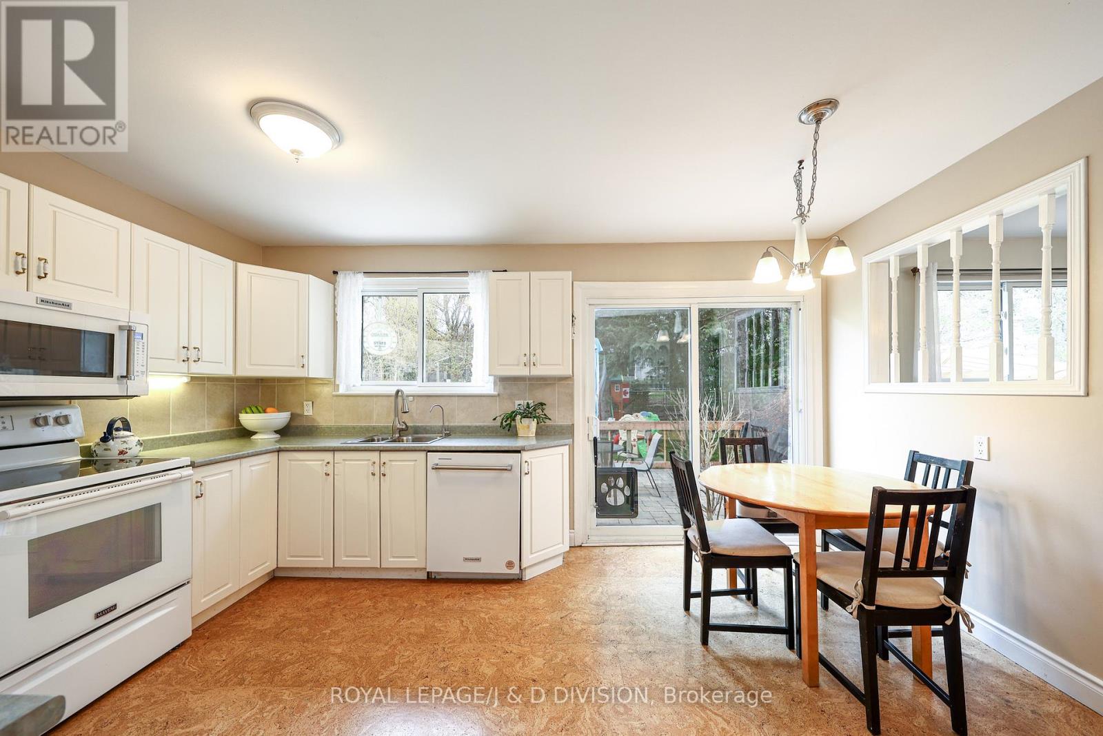 57 Alexander Road, Newmarket, Ontario  L3Y 3J3 - Photo 10 - N13118638