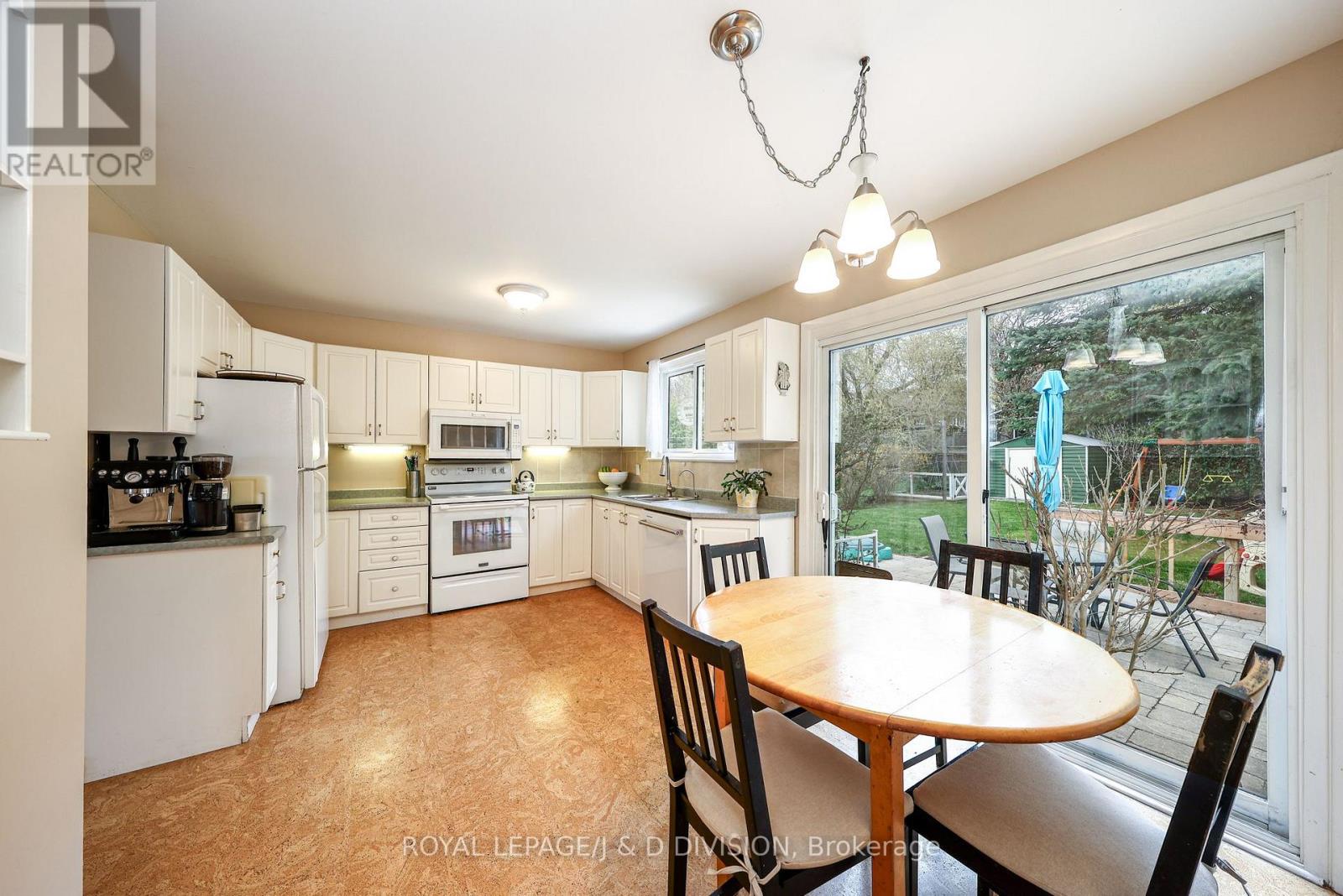 57 Alexander Road, Newmarket, Ontario  L3Y 3J3 - Photo 11 - N13118638