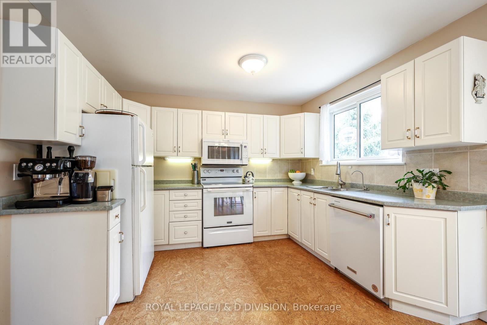 57 Alexander Road, Newmarket, Ontario  L3Y 3J3 - Photo 9 - N13118638