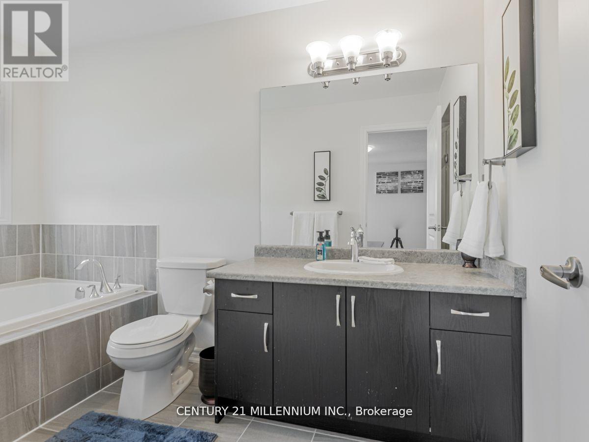 2240 Grainger Loop, Innisfil, Ontario  L9S 0N1 - Photo 23 - N13118684