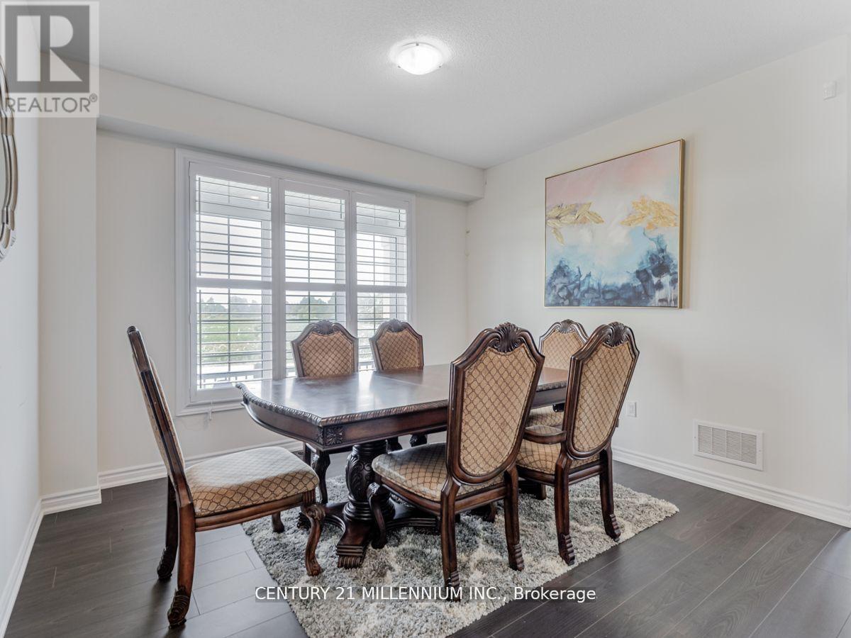 2240 Grainger Loop, Innisfil, Ontario  L9S 0N1 - Photo 8 - N13118684