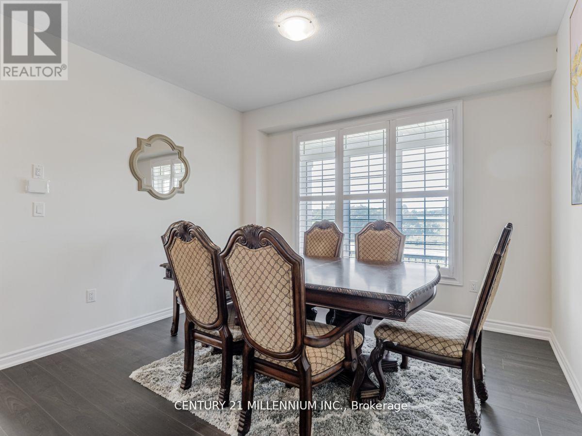 2240 Grainger Loop, Innisfil, Ontario  L9S 0N1 - Photo 9 - N13118684