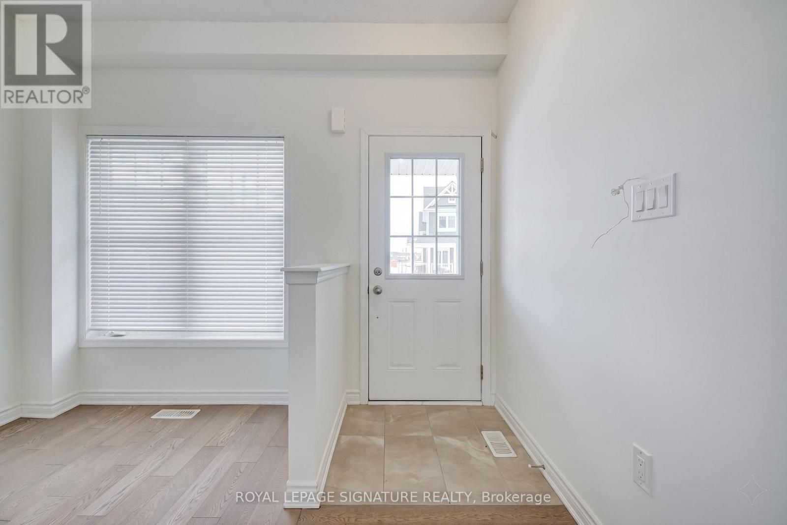 1 Sandhill Crane Drive, Wasaga Beach, Ontario  L9Z 0J5 - Photo 4 - S13118718