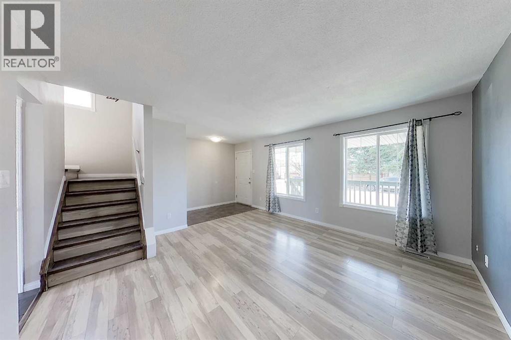 708 8 Avenue SW, Slave Lake, Alberta