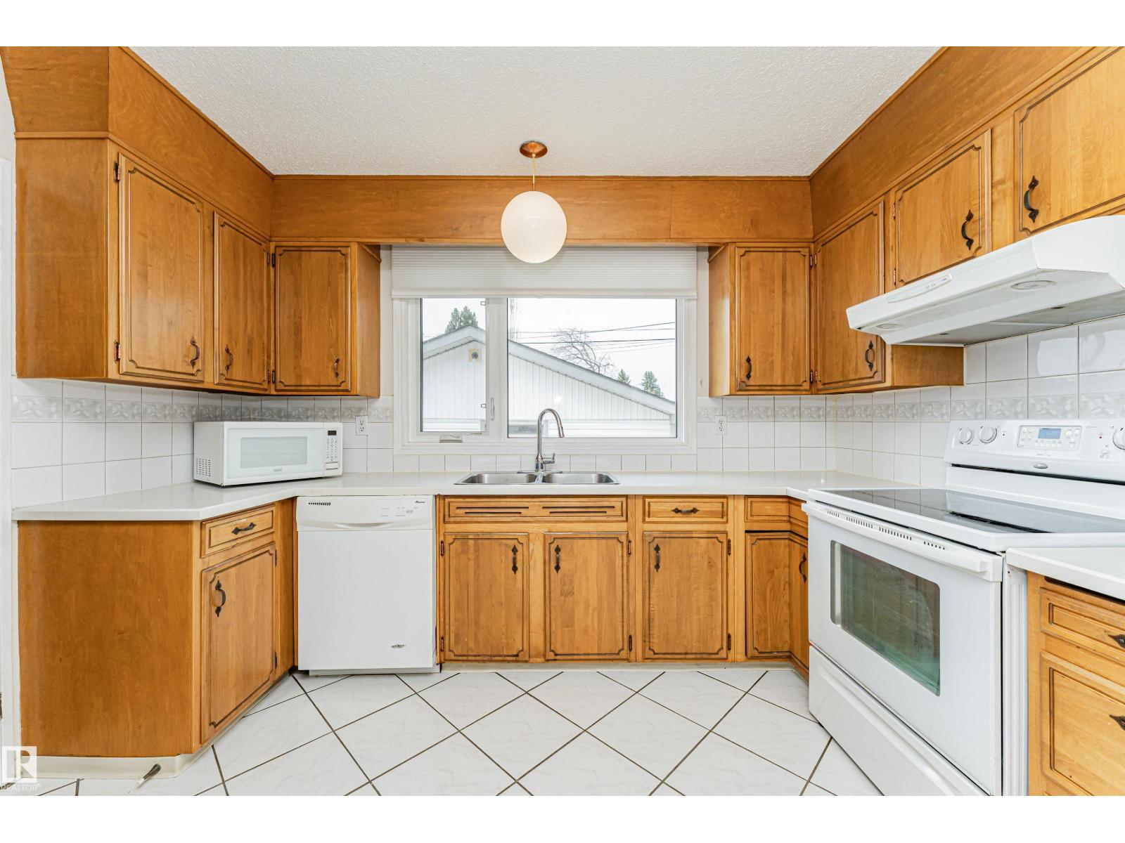 11423 50 Av NW, Edmonton, Alberta  T6E 2J4 - Photo 17 - E4485937