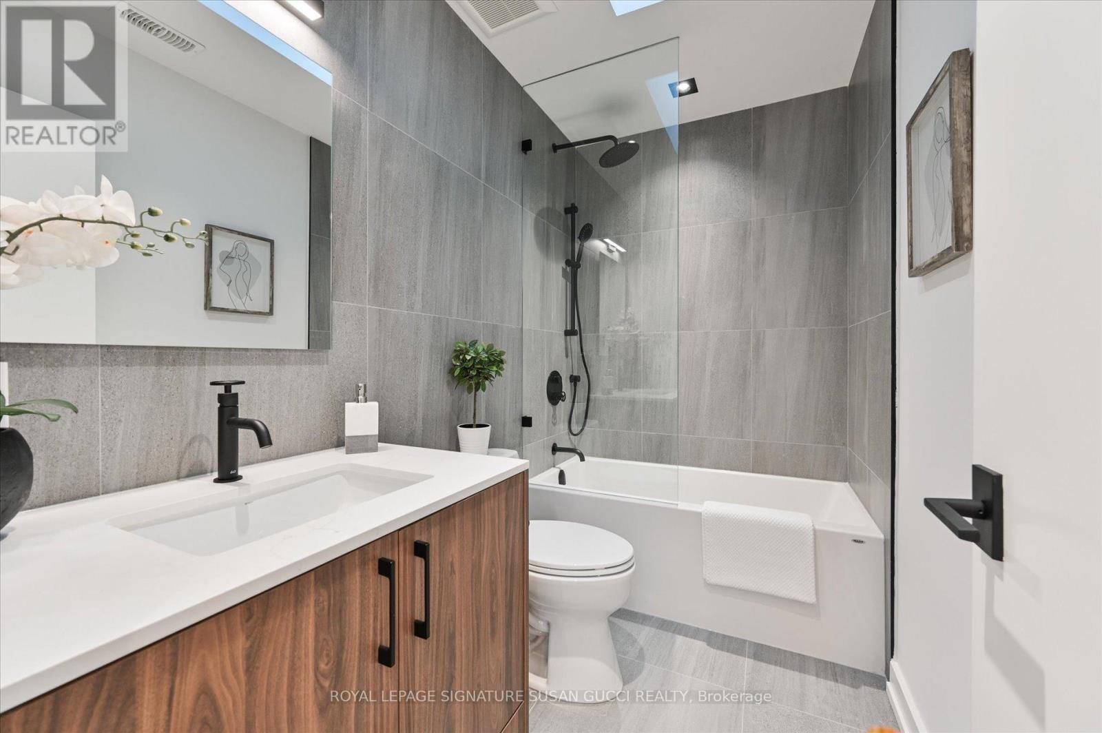 44 Doris Drive, Toronto, Ontario  M4B 3C9 - Photo 29 - E13118046