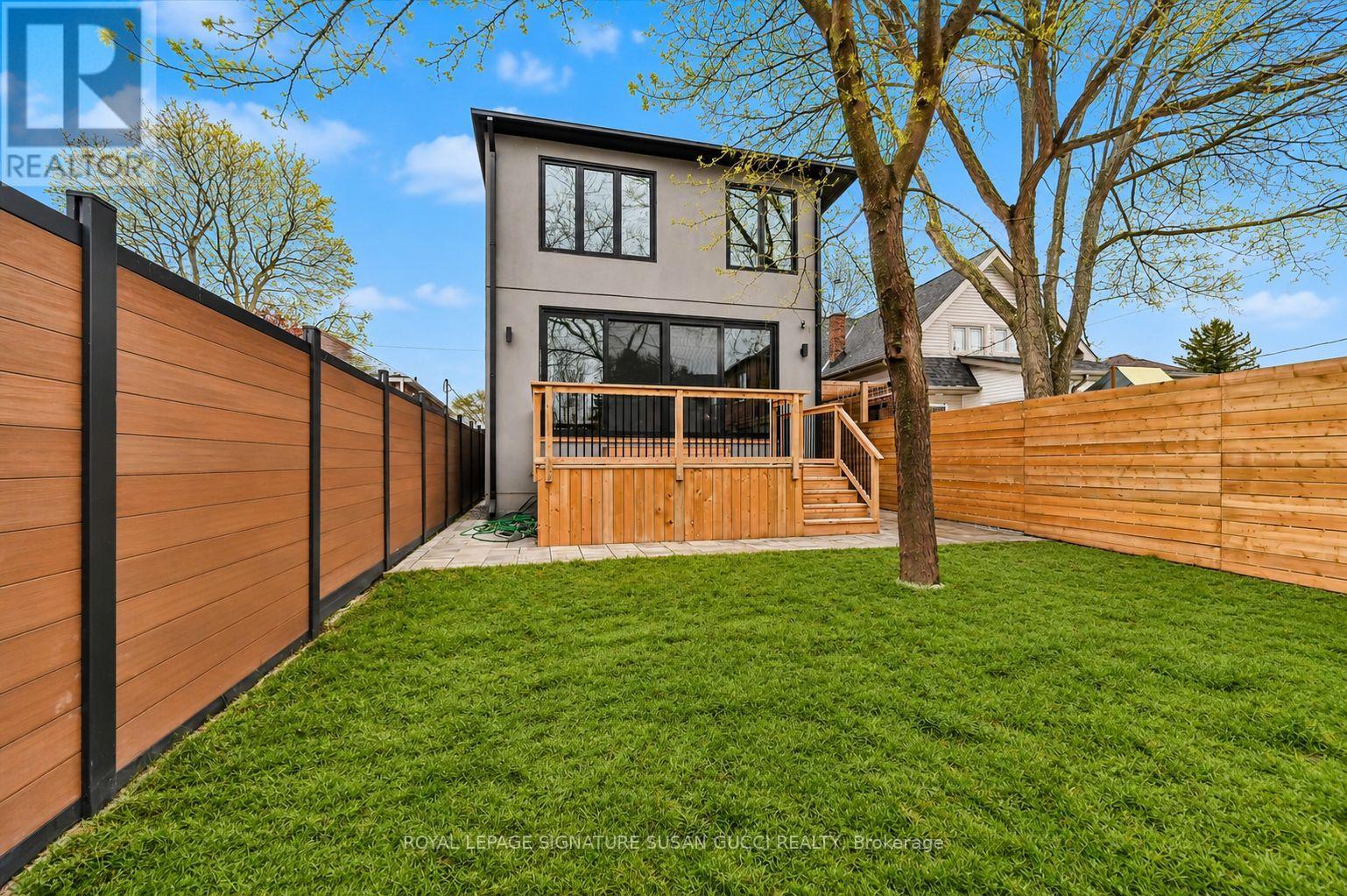 44 Doris Drive, Toronto, Ontario  M4B 3C9 - Photo 39 - E13118046
