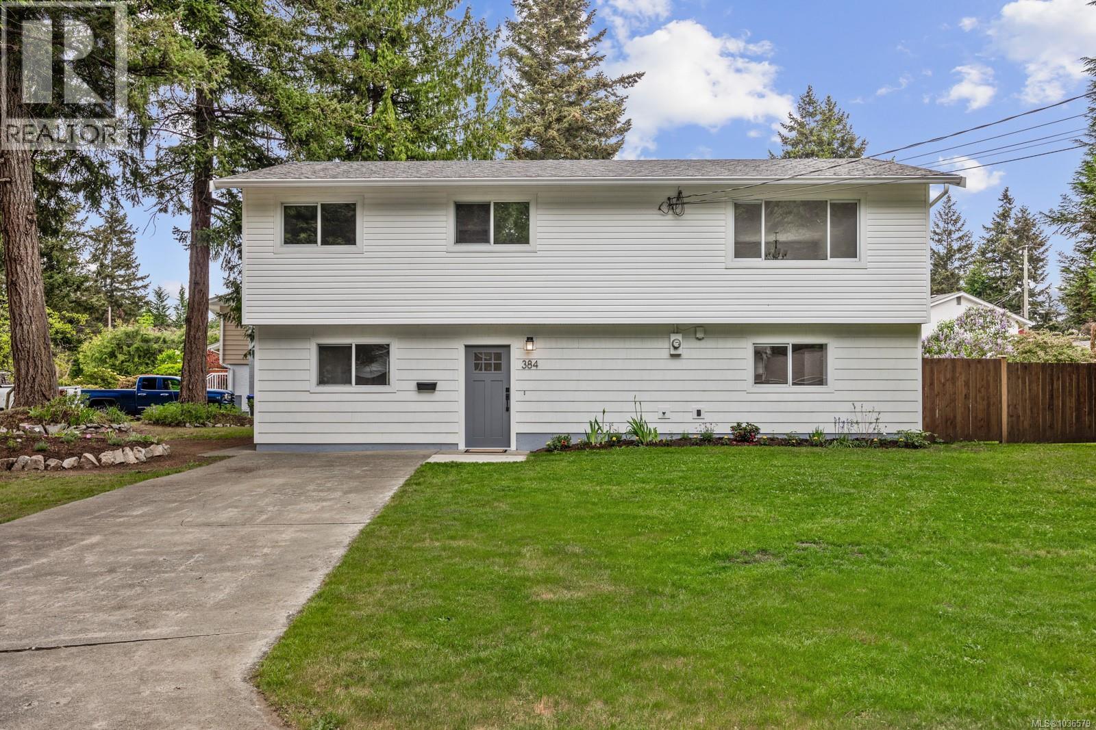384 Cortez Cres, Comox, British Columbia  V9M 3A1 - Photo 1 - 1036579