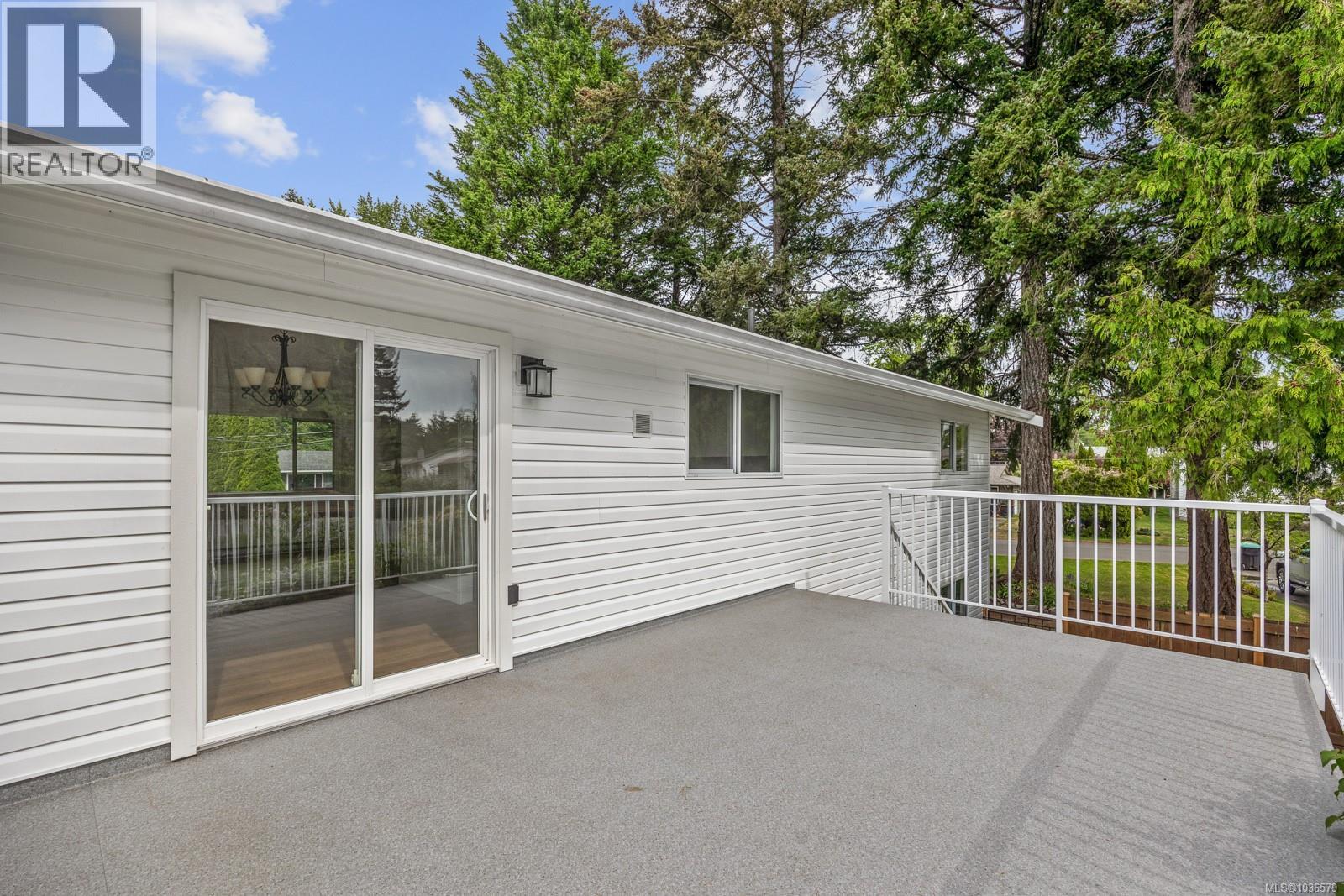 384 Cortez Cres, Comox, British Columbia  V9M 3A1 - Photo 25 - 1036579