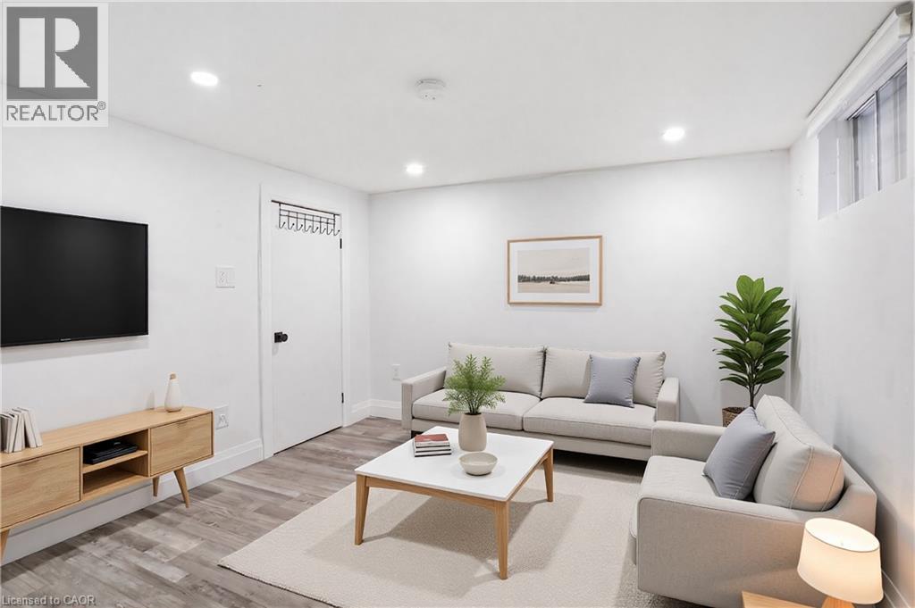40 GARFIELD Avenue N Unit# Lower, Hamilton, Ontario