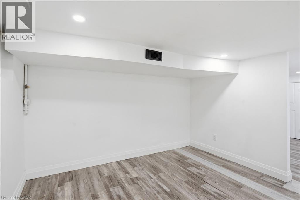 40 Garfield Avenue N Unit# Lower, Hamilton, Ontario  L8M 2R6 - Photo 13 - 40828401