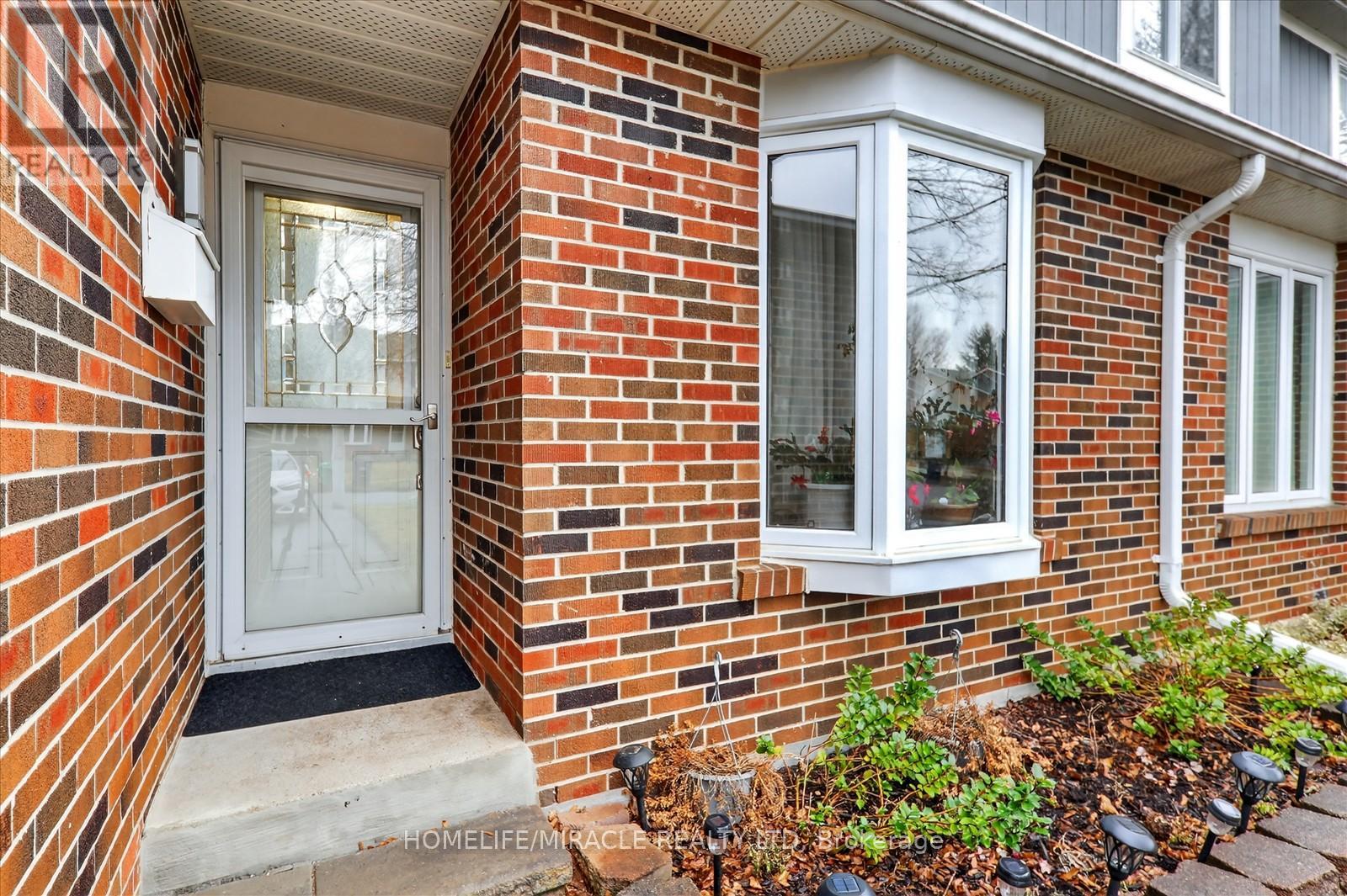 113 Fanshawe Drive, Brampton, Ontario  L6Z 1A8 - Photo 15 - W13118632
