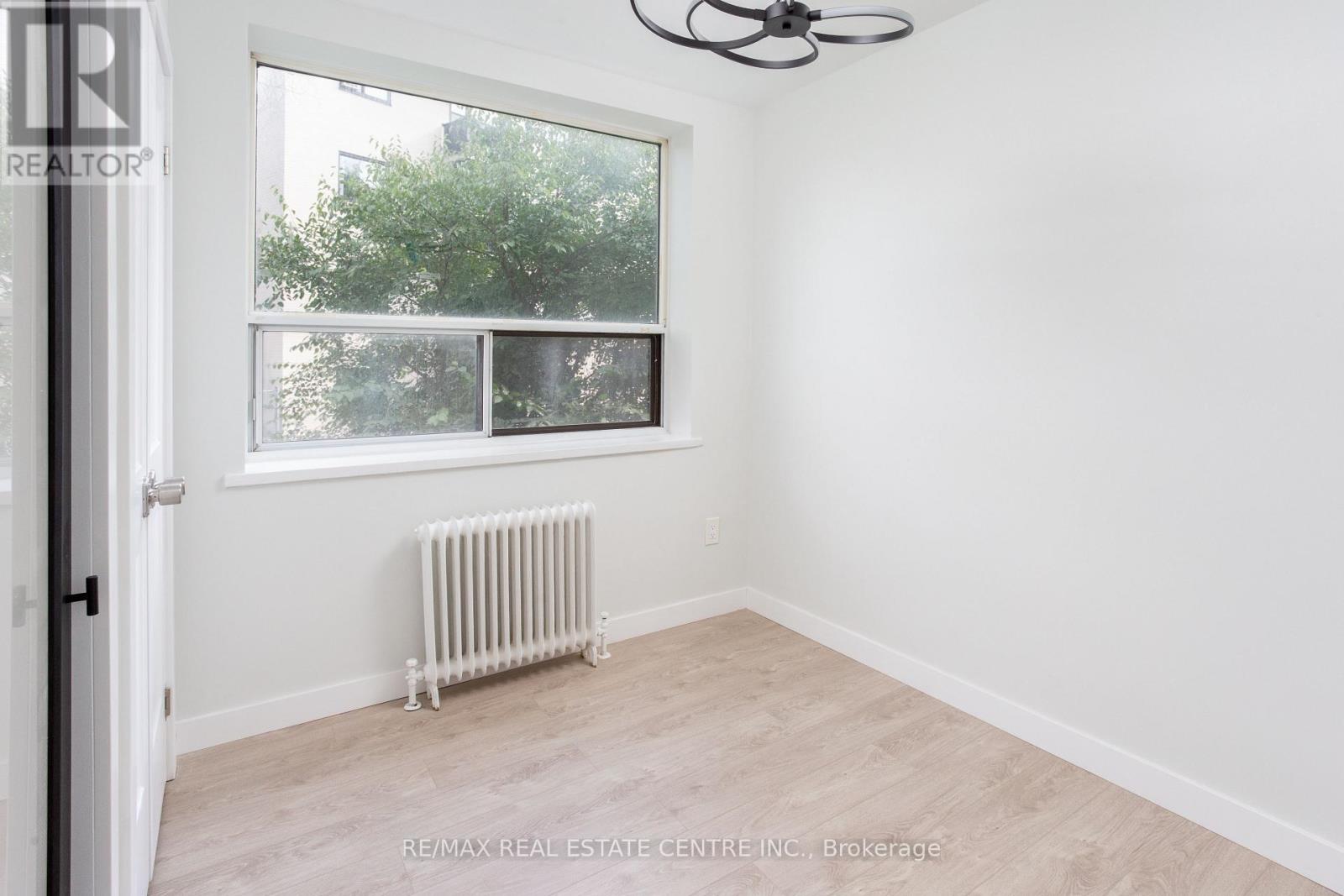 205 - 5 Hill Heights Road E, Toronto, Ontario  M8Y 1Y9 - Photo 5 - W13118648