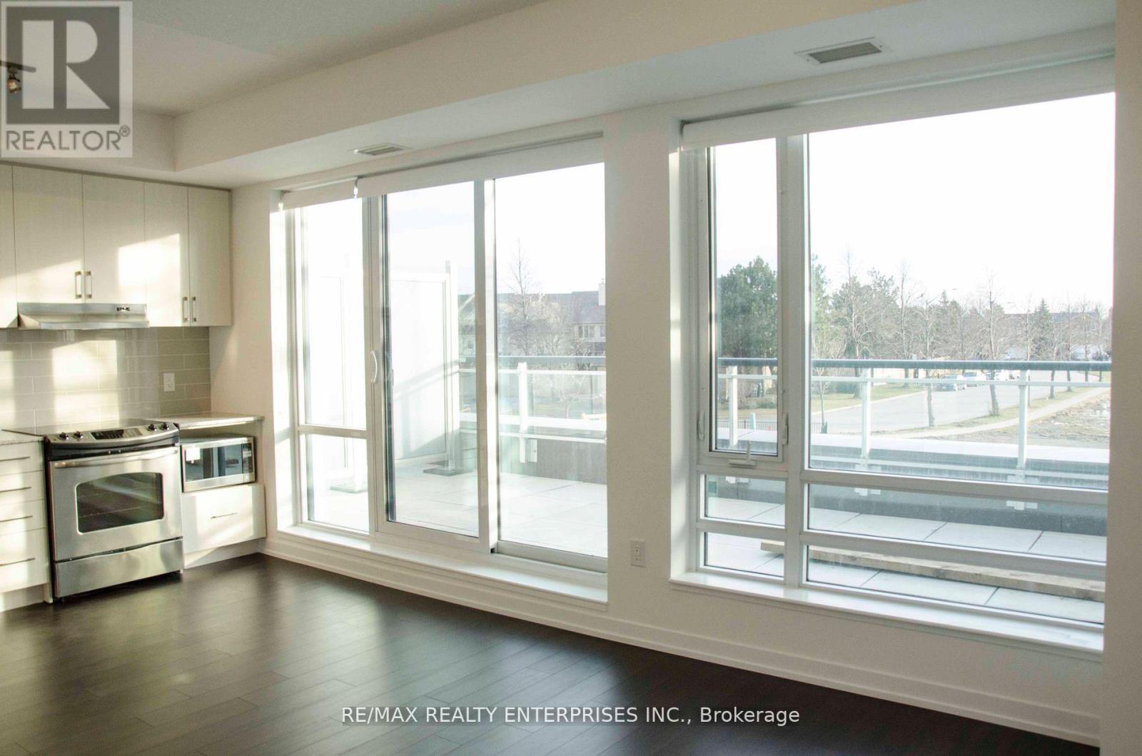 310 - 2560 EGLINTON AVENUE W - Photo 5