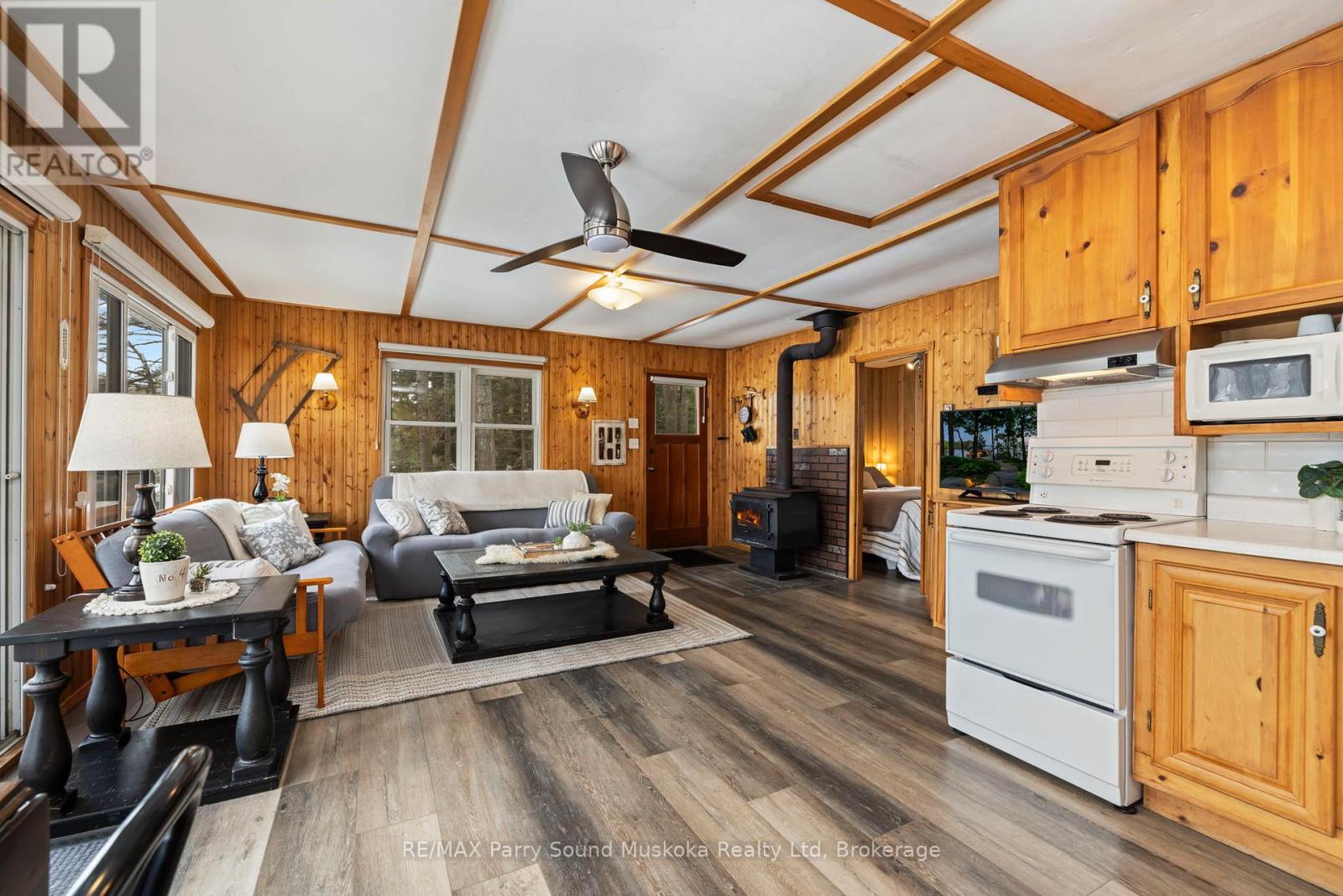 4 Post Lane, Seguin, Ontario  P2A 2W8 - Photo 2 - X12902342