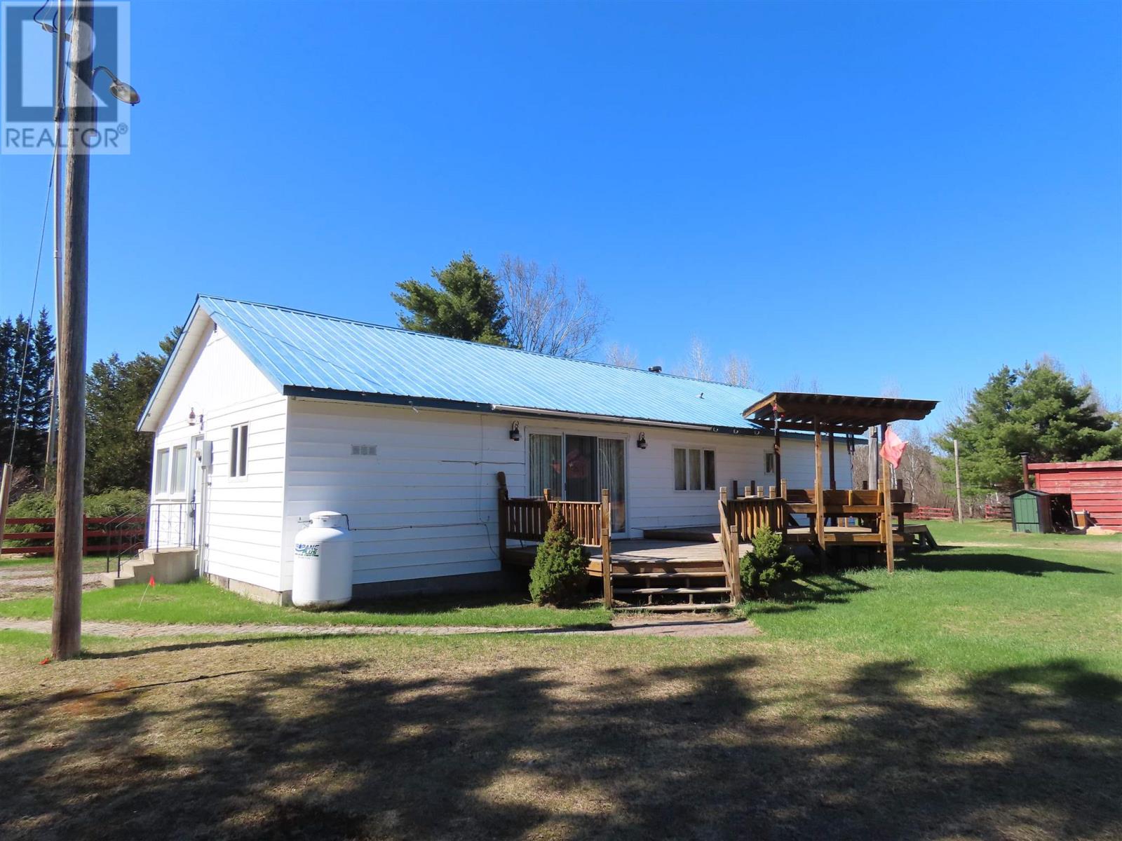 16 Ski Hill Rd, Searchmont, Ontario  P0S 1J0 - Photo 1 - SM260966