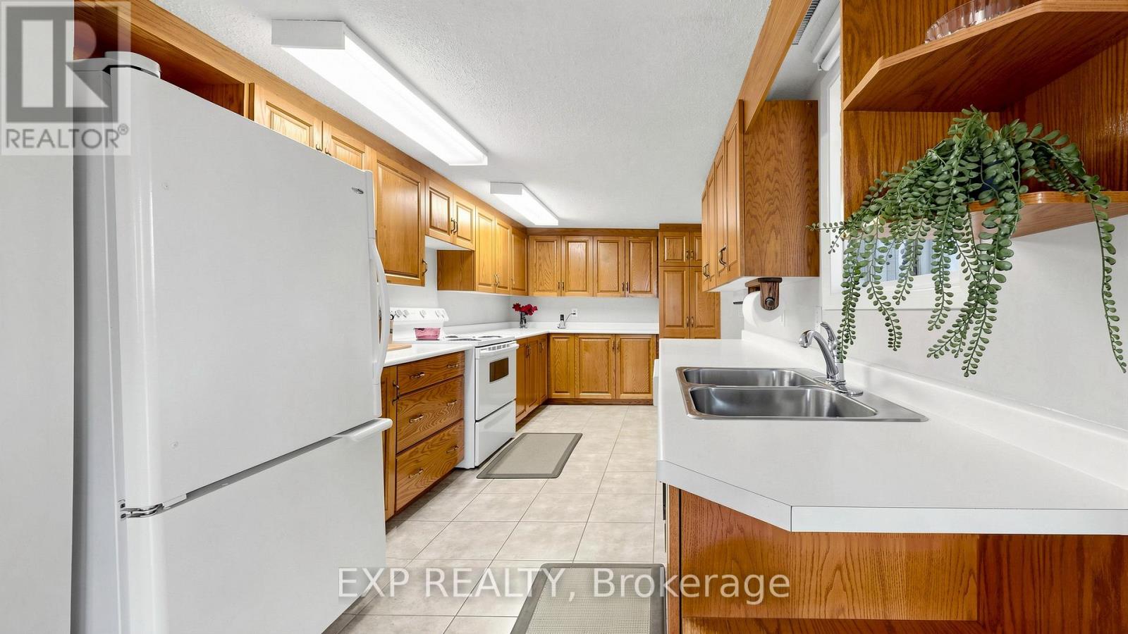 3711 Brunel Road, Lake Of Bays, Ontario  P0B 1A0 - Photo 12 - X13118662