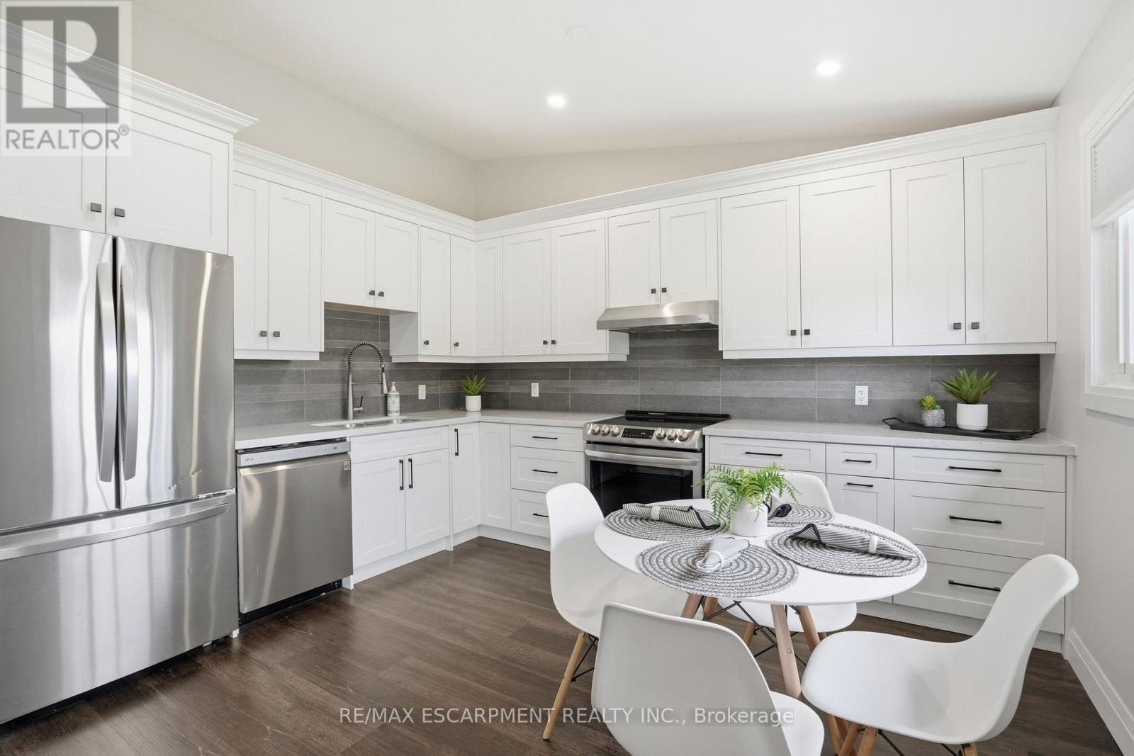 114 Luscombe Street, Hamilton, Ontario  L9A 2K1 - Photo 13 - X13118714