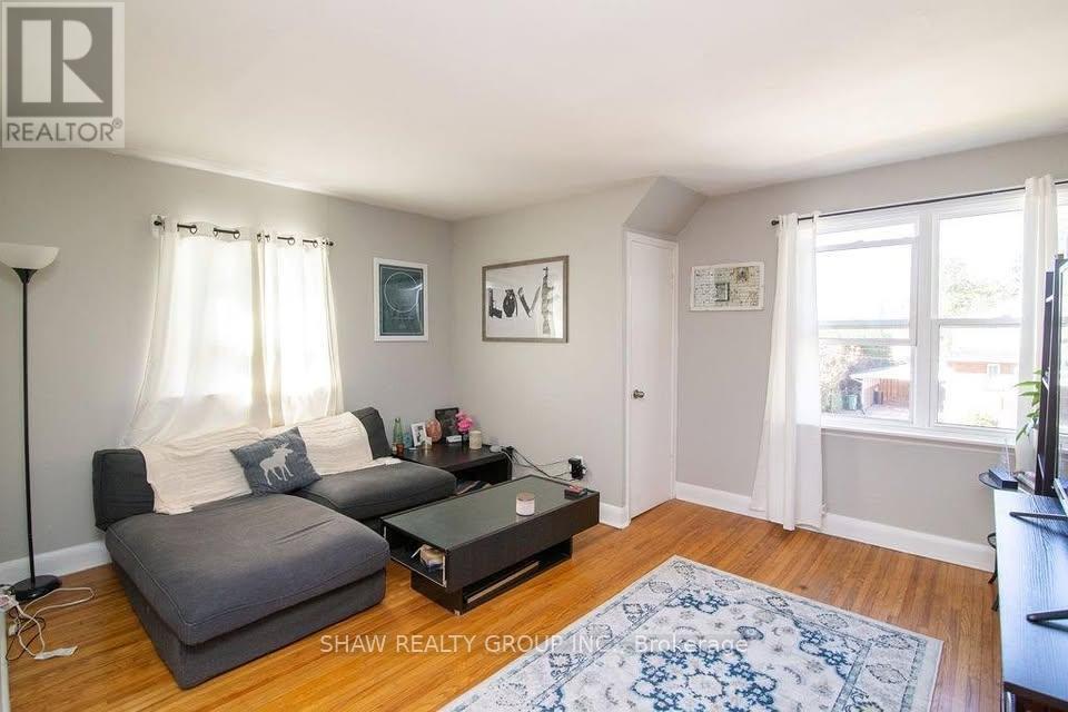 Upper - 245 East 22nd Street, Hamilton, Ontario  L8V 2V8 - Photo 4 - X13118736