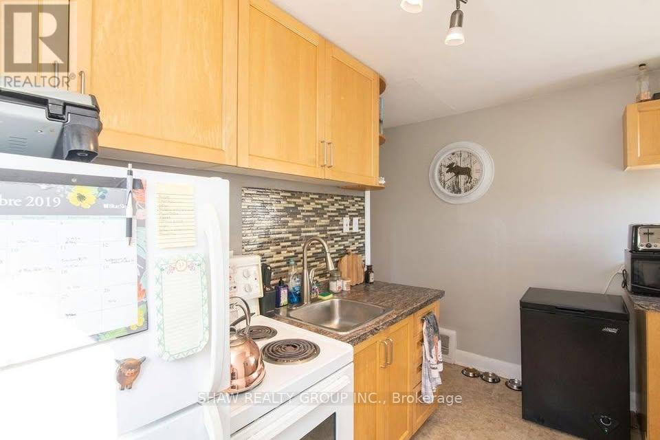 Upper - 245 East 22nd Street, Hamilton, Ontario  L8V 2V8 - Photo 6 - X13118736