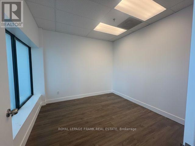 209b - 701 Rossland Road E, Whitby, Ontario  L1N 8Y9 - Photo 5 - E13118856