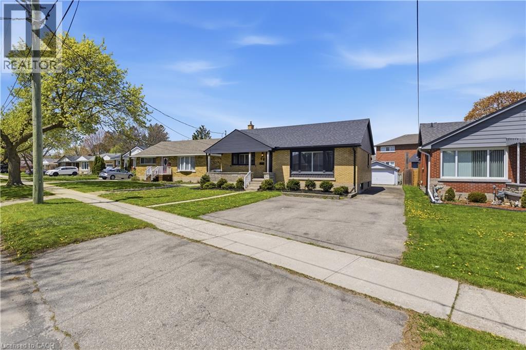 66 Heather Avenue, Kitchener, Ontario  N2B 1M1 - Photo 3 - 40828875