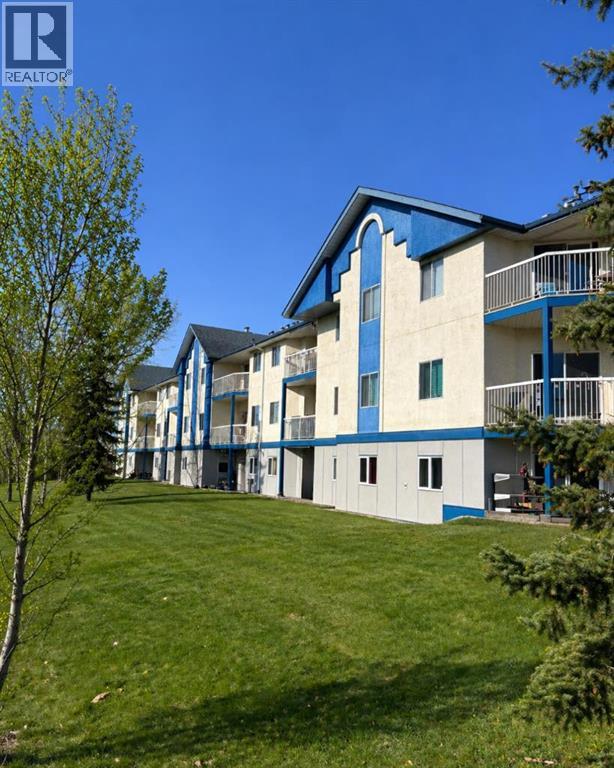 104, 10405 99 Street, Grande Prairie, Alberta  T8V 6Z3 - Photo 2 - A2287292
