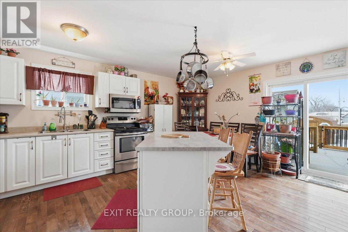 218 Brant Street, Deseronto, Ontario  K0K 1X0 - Photo 4 - X13118908