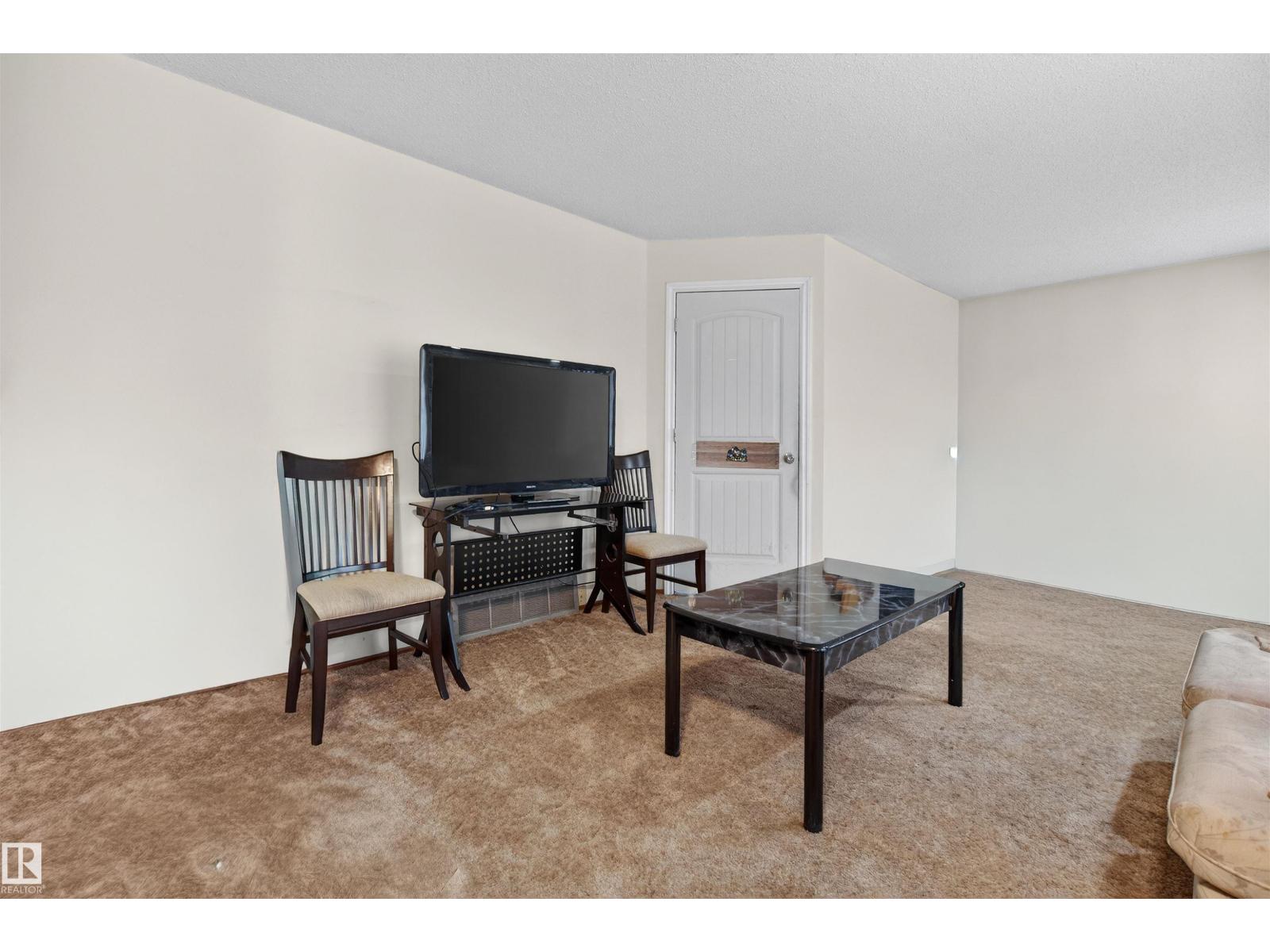 4104 109 St NW, Edmonton, Alberta  T6J 2P9 - Photo 5 - E4477828