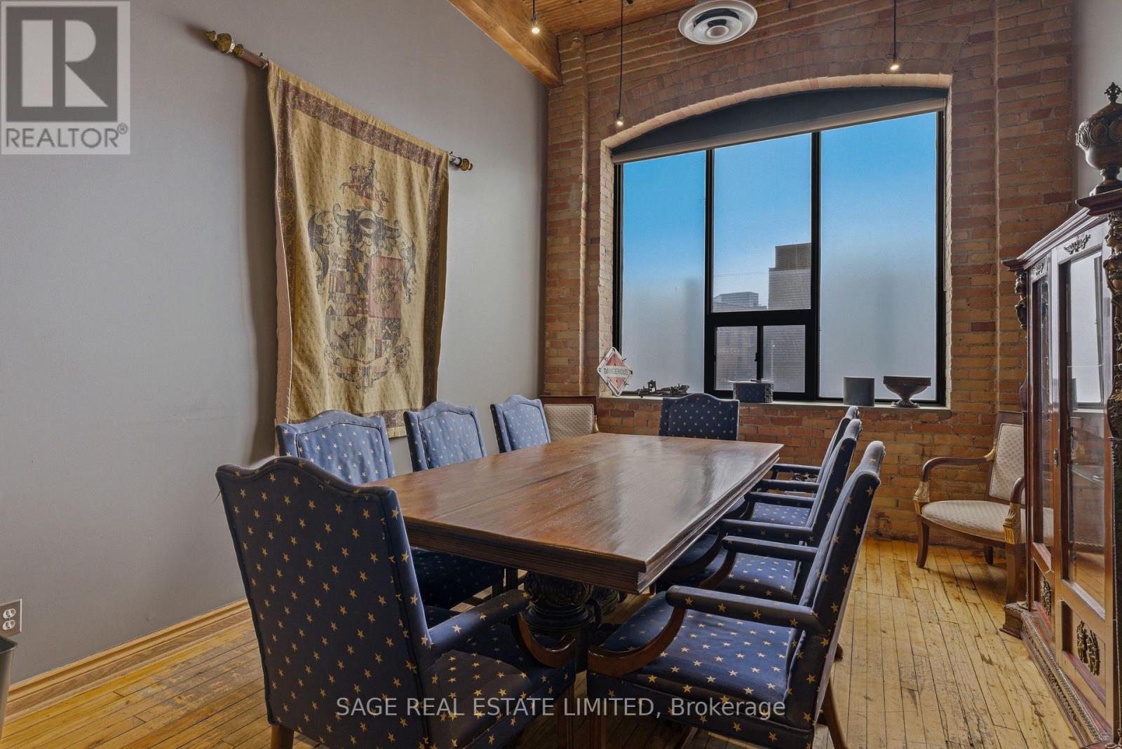 100b Street - 25 Morrow Avenue, Toronto, Ontario  M6R 2H9 - Photo 13 - W12930694