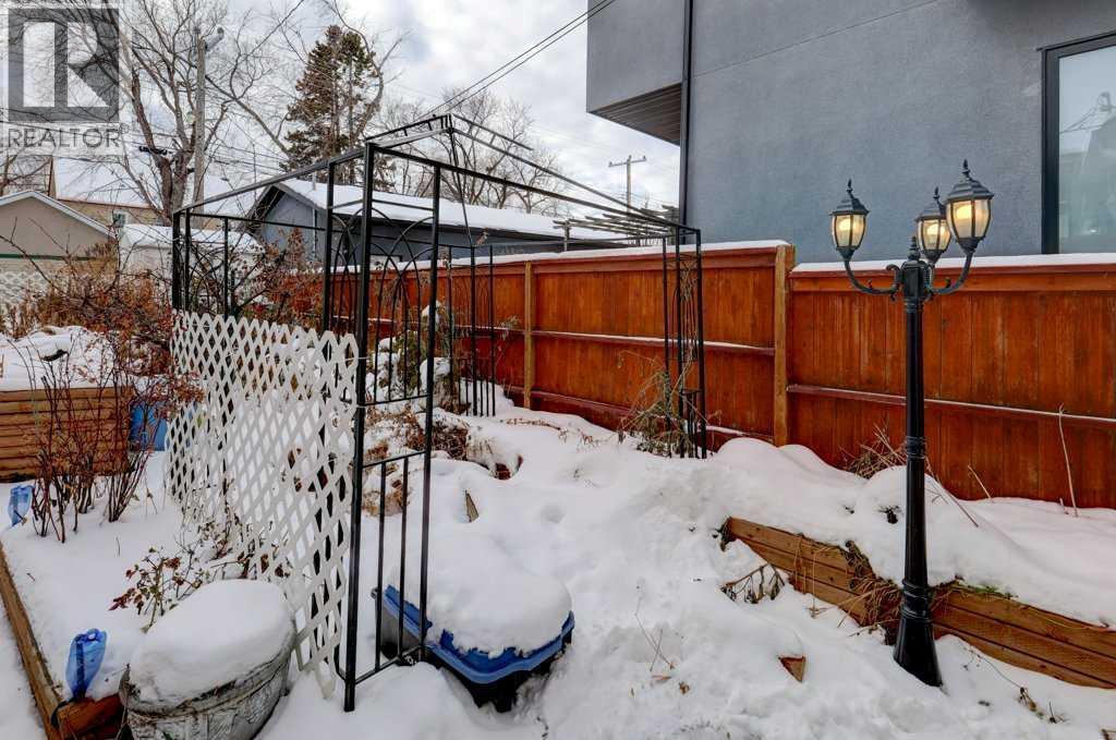 221 31 Avenue NE, Calgary, Alberta  T2E 2G1 - Photo 26 - A2274160