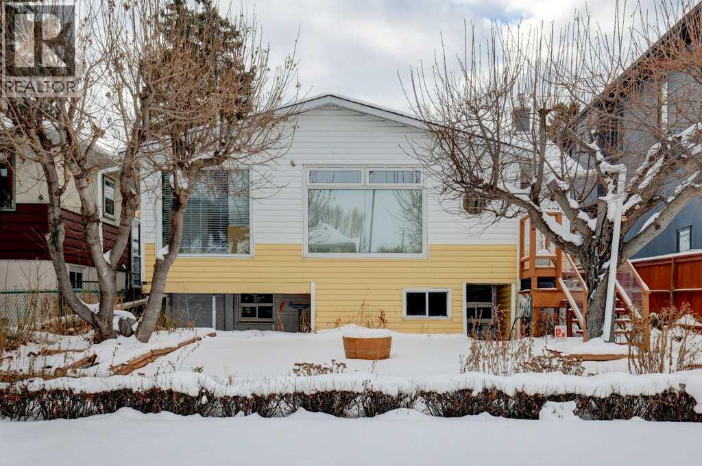 221 31 Avenue NE, Calgary, Alberta  T2E 2G1 - Photo 1 - A2274160