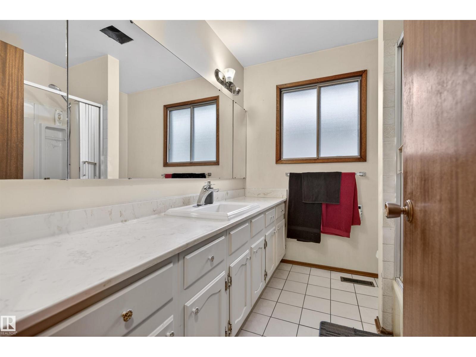 4104 109 St NW, Edmonton, Alberta  T6J 2P9 - Photo 15 - E4477828