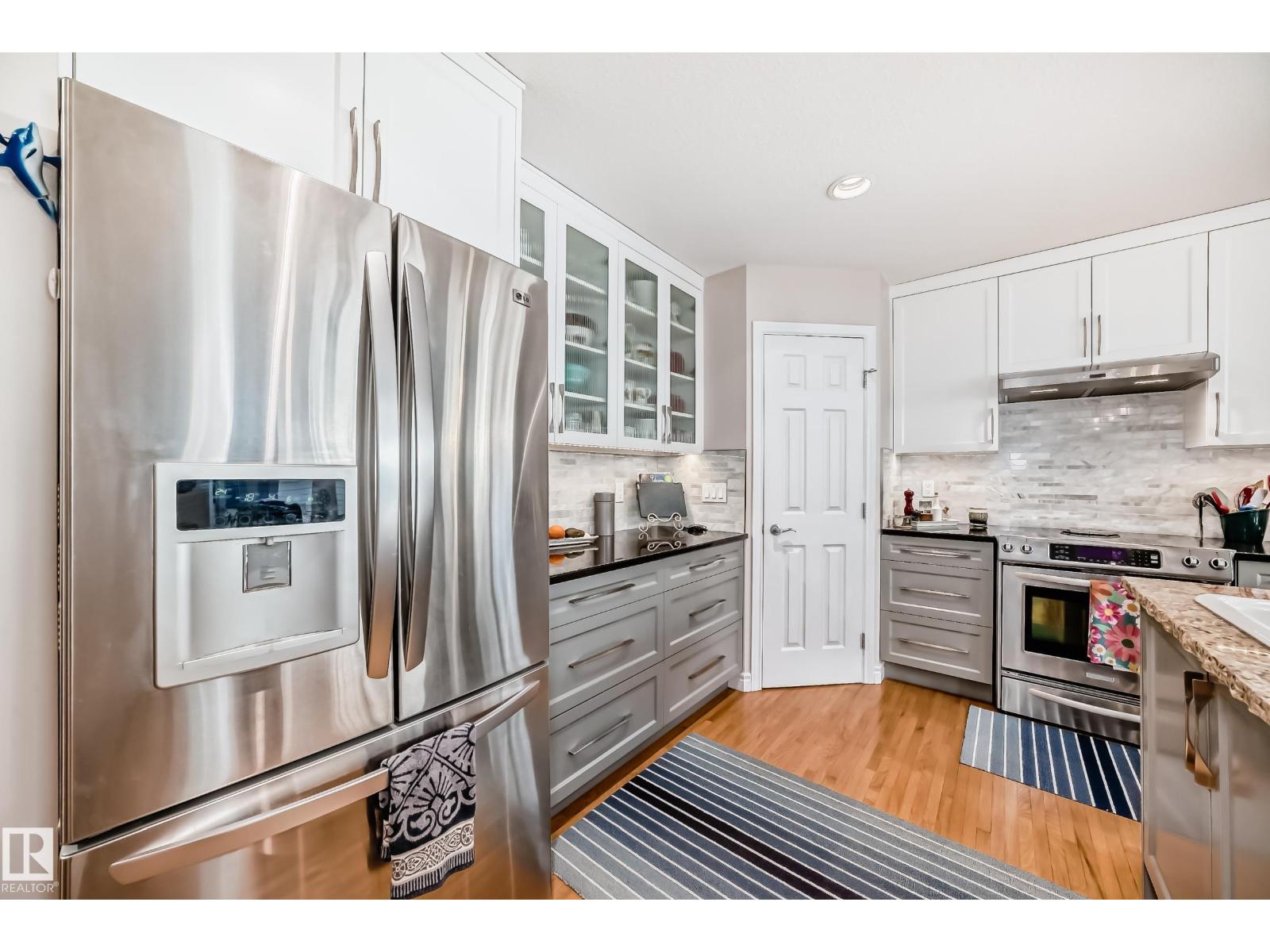 9405 101 St Nw Nw, Edmonton, Alberta  T5K 0W5 - Photo 11 - E4487109