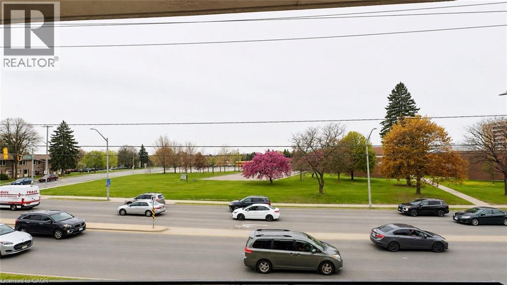 12 Westmount Road W Unit# 9, Kitchener, Ontario  N2M 1R5 - Photo 11 - 40829212